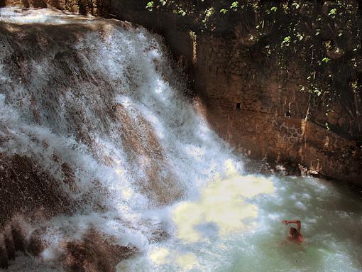 jamaica-dunnsriverfalls.jpg