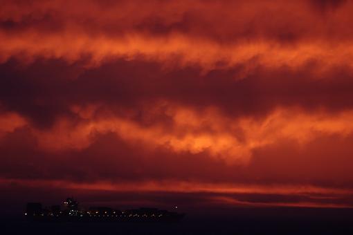 Red Sky Seascape-sea-scape-dsc00077r.jpg