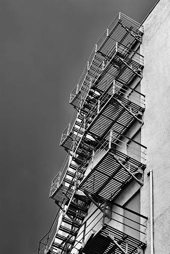 fire escape-dscf0049_b_w.jpg