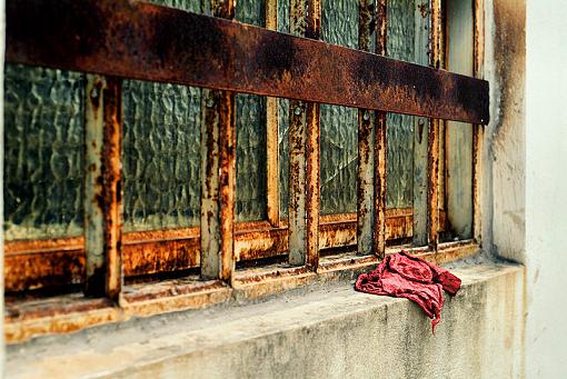 Red reg on a grungy window sill-red_rag2.jpg