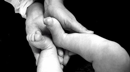 Mommy Hands and Baby Feet-pict0077_adjust.jpg