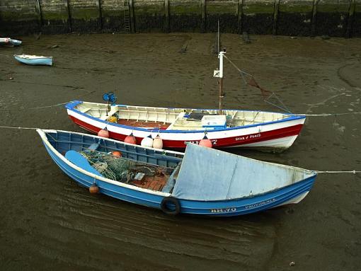 Took some shots in the Amble area today-boats-side.jpg