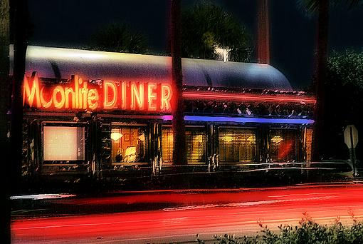 Two high noise night shots I'm really unsure of-moonlight_diner1391.jpg