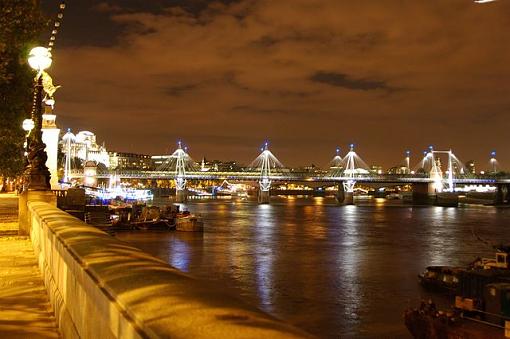 London at Night-hungerford-bridge.jpg