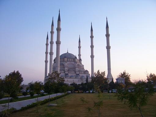 Turkish Mosque-adana-mosque.jpg