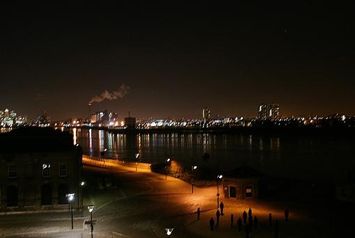 London sky line at night-1.jpg