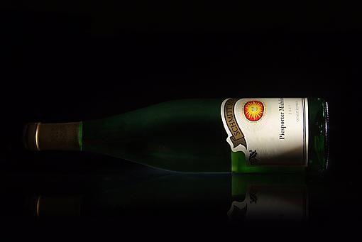 Bottle of white...-piesporter8639_800px.jpg