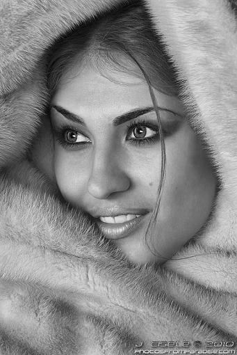 Candace retouched (caution, way over the borderline)-candace_bw.jpg