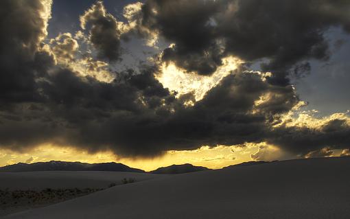 Another White Sands HDR-_img0367_71_70_69_68_tonemapped_800.jpg