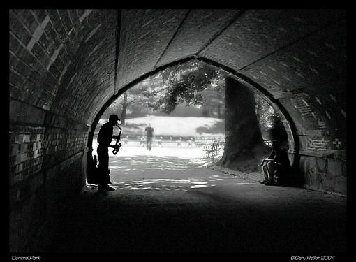 Central Park. . .life under the arch-archcentralpark0904-082602x1bwweb.jpg