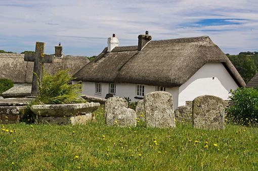 Thatched-cottages2.jpg