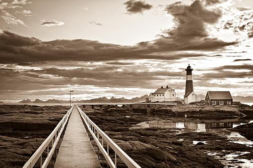 Lighthouse-img_0089-edit.jpg