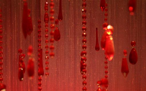 red beads in window-window_red_beads_lowres.jpg