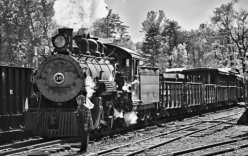 Working Historic RailRoad-250lesh.jpg