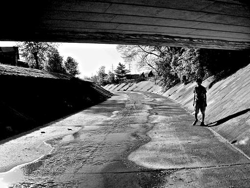 Front view of the Creek with the Boy on the Side-101_2049.jpg