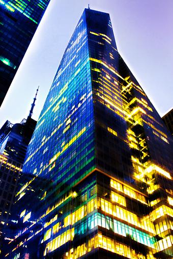 Skyscraper-Manhattan-sky-scraper_hdr-facebook.jpg