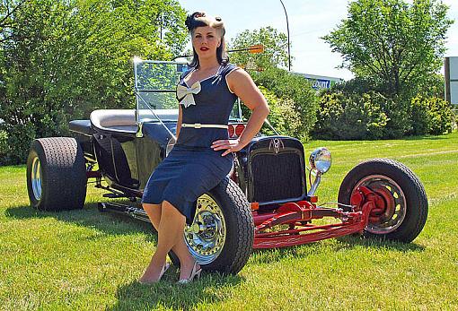 Hot Rod Magazine  Model-chick_edit.jpg