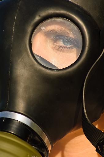 Gas mask fashion-02_jje7756.jpg