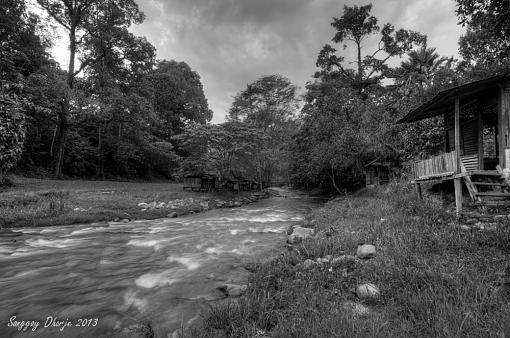 River.-dsc_4121_2_3_tonemapped-1-2.jpg