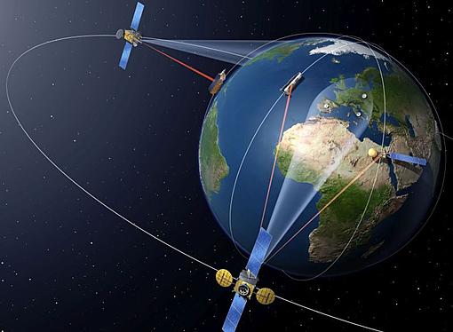 Planned satellite constellations pose a collision threat-esa-laser-link-satellite-sm.jpg