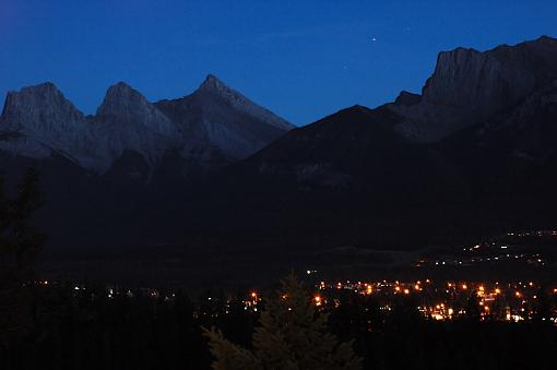 OCTOBER Photo Project: &quot;The Night&quot;-dsc_7421canadianrockies_small.jpg