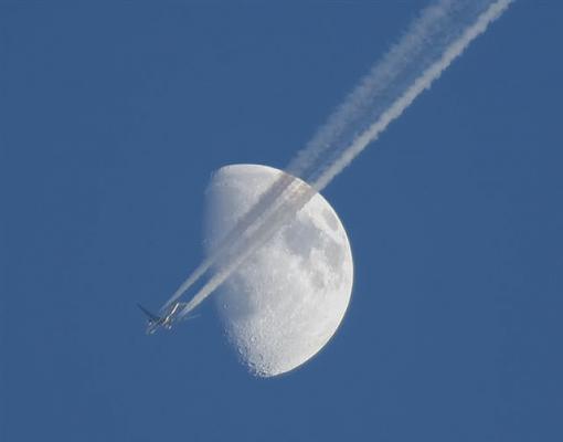 December Project: Playing with Light-moon-plane2.jpg