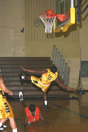 HS Basketball - Varsity-putnam-basketball-01-11-05-shrink-130.jpg