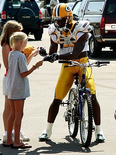 First Images from Packer's Training Camp-signing-autographs.jpg