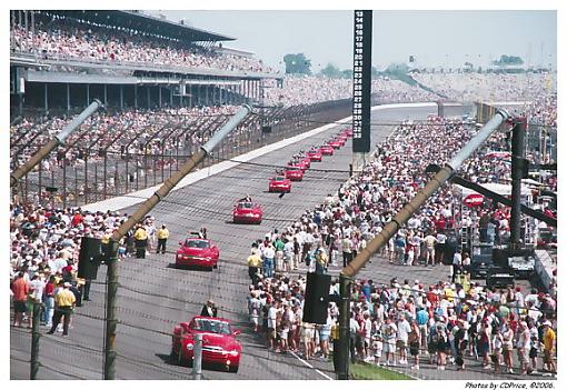 INDY 500 - Pre Race-07-smsign.jpg