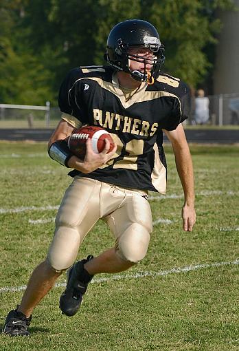 Somebody say FOOTBALL...-dsc_0186-3_800-edited-1.jpg