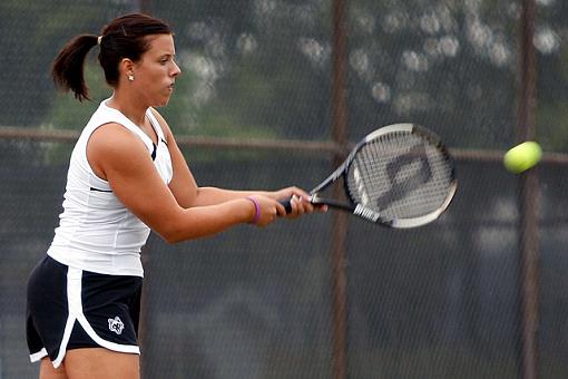 Girls Varsity Tennis-2web.jpg