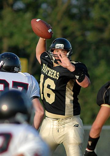 High School Football on Saturday.-dsc_1948-2-800.jpg