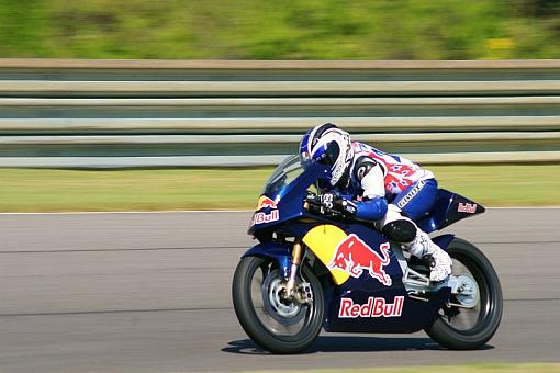 Red Bull Rookies Cup Qualifying for 2009-red-bull-josh.jpg