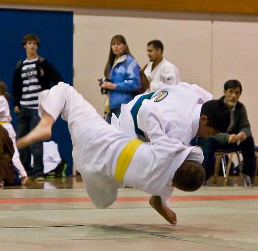 Some local Judo tournament shots-throw-1.jpg