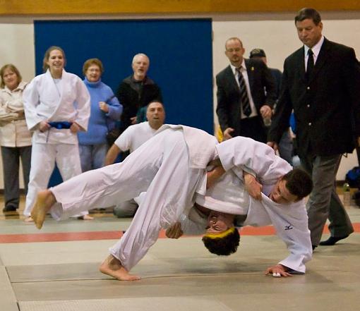 Some local Judo tournament shots-throw-2.jpg