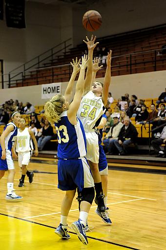 Basketball at ISO 4000-193-2-800.jpg