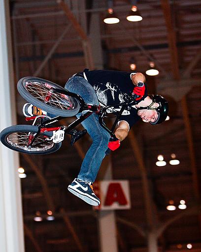 indoor BMX competition.-20090315_bmx_0195.jpg