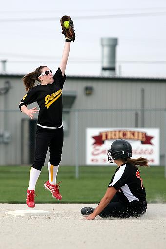 Softball-3web1.jpg