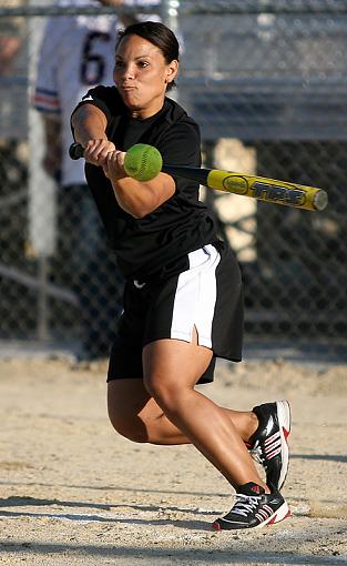 Professional softball-7web1.jpg