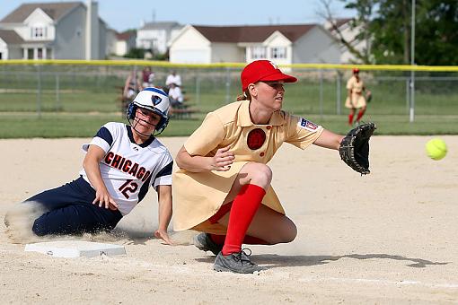 Rockford Peaches retro softball-8web1.jpg