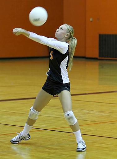 High ISO Volleyball with Noise Filter-img_1714web.jpg