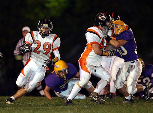 Friday night football-1d2n2475web.jpg