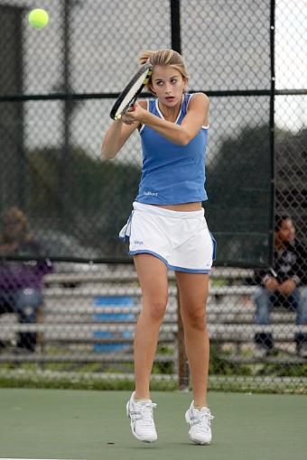 Girls Tennis-1d2n2737web1.jpg