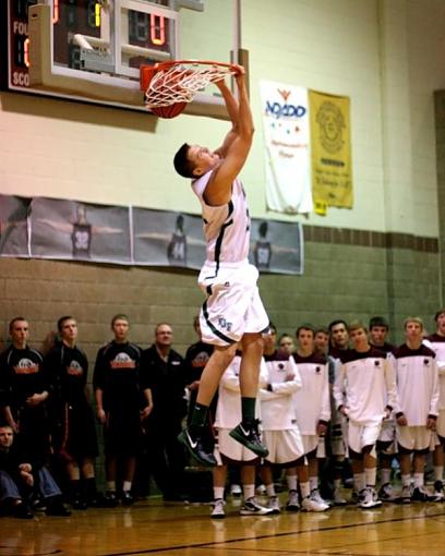 BBall and Hockey-dunkcontest.jpg