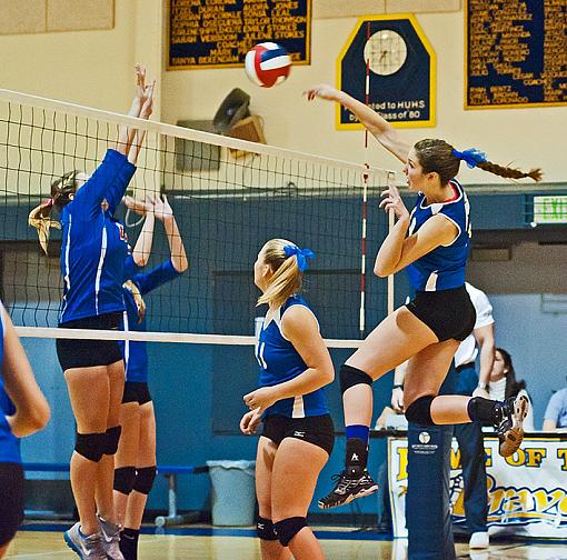 Volleyball: Hamilton wins, advances to finals-7rb_0099_2.jpg