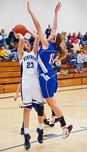 Basketball: Vikings bury opposition-7rb_1878_2.jpg