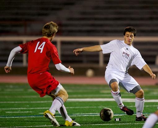 A few night soccer shots with the D4 and D3s-sha_3777.jpg