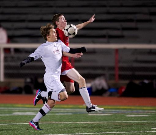 A few night soccer shots with the D4 and D3s-sha_3803.jpg