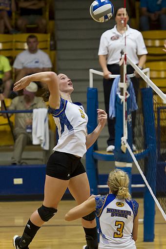 College Volleyball-d3s_3899-3-10.jpg