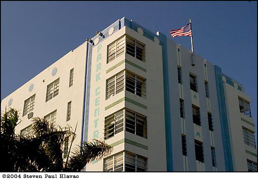 Some snaps from  South Beach...-parkcentral1.jpg